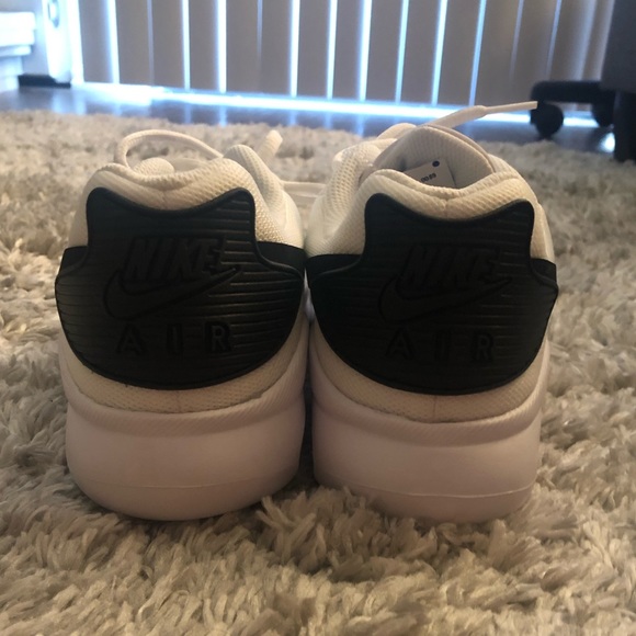 Nike Air Oketo Sneakers Black/White Size 8.5 - Picture 4 of 4